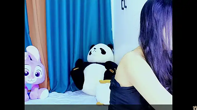 girllong520 online show from 04/04/26, 08:34