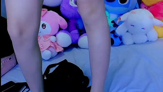 girllong520 online show from 04/22/26, 07:00