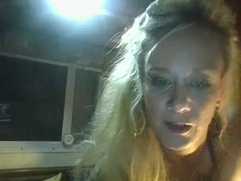 Snapshot of batshtcrzybbylov3 chatting on 05/28/26, 01:58 batshtcrzybbylov3 online show from 05/28/26, 01:58