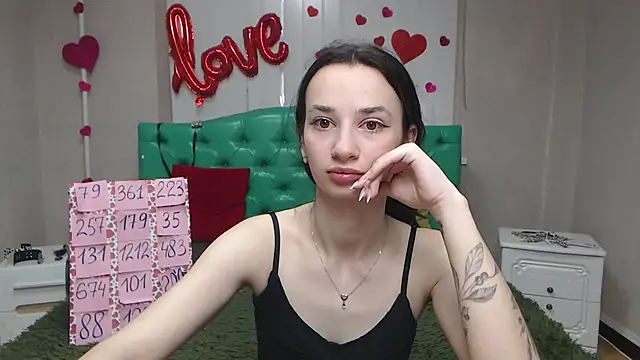 Snapshot of Je55icaBreeze chatting on 05/25/26, 05:02 Je55icaBreeze online show from 05/25/26, 05:02