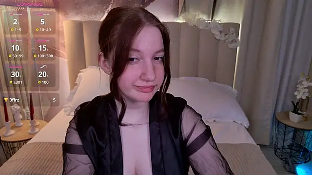 Elisabeth Binder online show from 04/20/26, 04:04