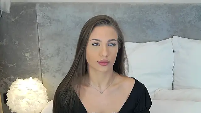 Lana Drake online show from 05/01/26, 05:12