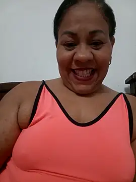 Snapshot of Veronica_missbigg chatting on 03/27/26, 12:05 Veronica missbigg online show from 03/27/26, 12:05