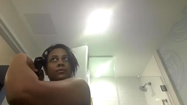 Snapshot of biancadoesit chatting on 04/02/26, 09:56 biancadoesit online show from 04/02/26, 09:56