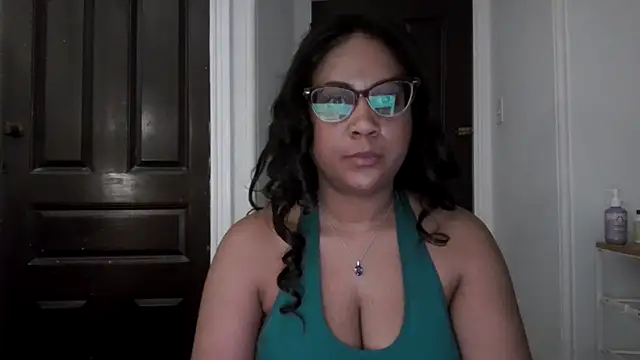 Snapshot of biancadoesit chatting on 05/10/26, 10:31 biancadoesit online show from 05/10/26, 10:31