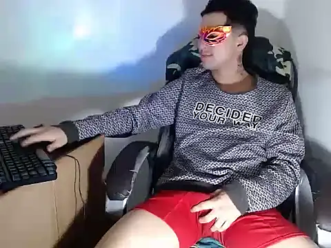 SexyboyHot2000 online show from 05/28/26, 08:28