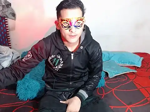 SexyboyHot2000 online show from 05/30/26, 02:08