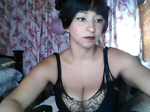 Snapshot of SusanCortez_ chatting on 05/19/26, 03:29 SusanCortez online show from 05/19/26, 03:29