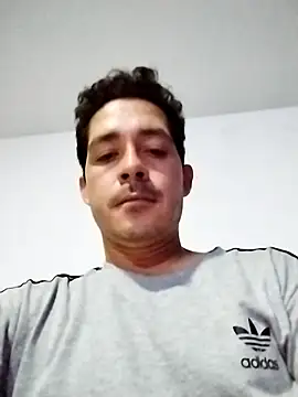 Snapshot of Gabriel_leon33 chatting on 05/14/26, 10:49 Gabriel leon33 online show from 05/14/26, 10:49