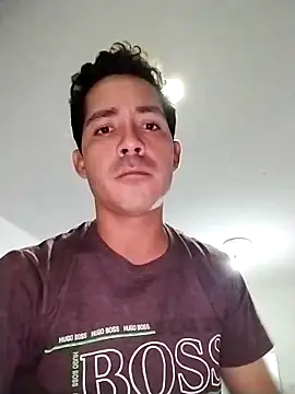 Snapshot of Gabriel_leon33 chatting on 05/19/26, 12:38 Gabriel leon33 online show from 05/19/26, 12:38