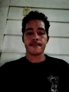Snapshot of Gabriel_leon33 chatting on 05/22/26, 05:25 Gabriel leon33 online show from 05/22/26, 05:25