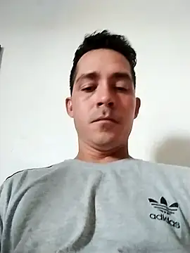 Snapshot of Gabriel_leon33 chatting on 06/11/26, 09:46 Gabriel leon33 online show from 06/11/26, 09:46