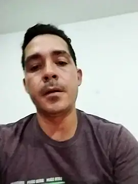 Snapshot of Gabriel_leon33 chatting on 06/23/26, 08:12 Gabriel leon33 online show from 06/23/26, 08:12