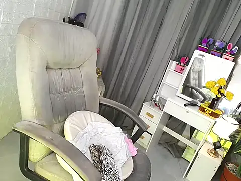 Yourgorgeousmarge online show from 06/04/26, 02:17