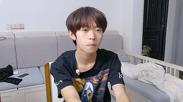 buding-001 online show from 03/24/26, 11:26