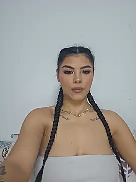 Crissdesire online show from 06/24/26, 11:42