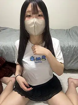 Snapshot of momo_chi_o0 chatting on 05/11/26, 04:37 momo chi o0 online show from 05/11/26, 04:37
