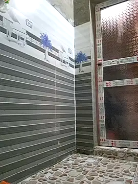 Sin-e online show from 04/22/26, 06:05