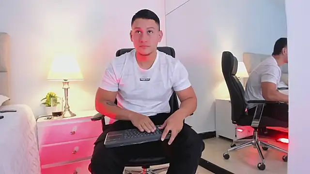 Chriss Diamond online show from 05/06/26, 08:25