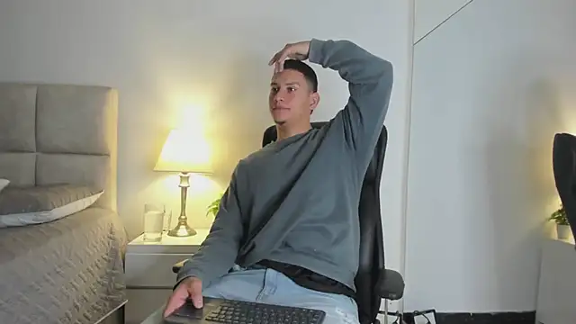Chriss Diamond online show from 06/14/26, 08:11