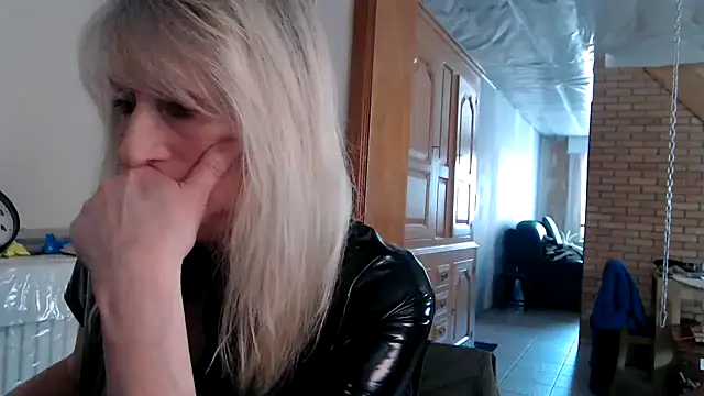 Snapshot of MeesteresHeidi-subbraafke chatting on 04/06/26, 10:49 MeesteresHeidi-subbraafke online show from 04/06/26, 10:49