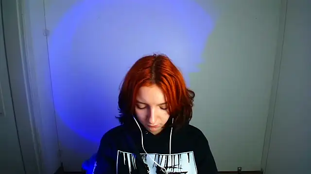 Butterfly Milly online show from 05/14/26, 01:18