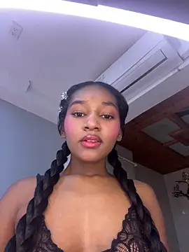 Snapshot of Angelicamayson chatting on 05/01/26, 11:15 Angelicamayson online show from 05/01/26, 11:15