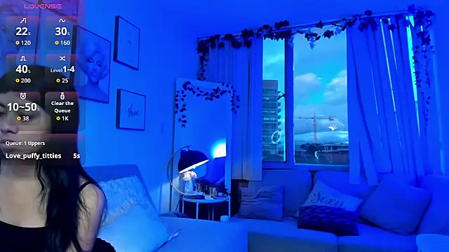 emilydolly  online show from 05/12/26, 11:18