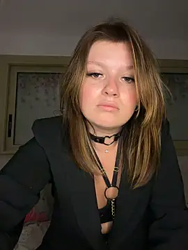 Snapshot of oce_xxx chatting on 05/04/26, 06:26 oce xxx online show from 05/04/26, 06:26