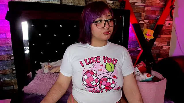 Snapshot of fresa_Wafflera chatting on 06/19/26, 03:55 fresa Wafflera online show from 06/19/26, 03:55
