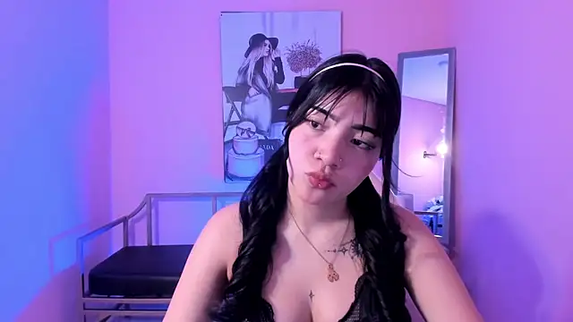 Soffi x x  online show from 05/06/26, 06:46