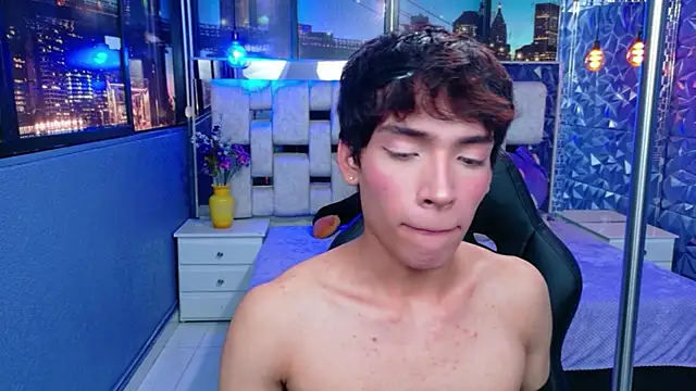 IsaacNovaa online show from 04/19/26, 08:00