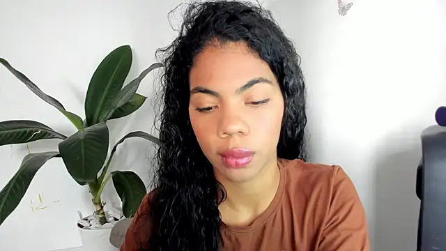 DakotaStills  online show from 04/14/26, 12:44