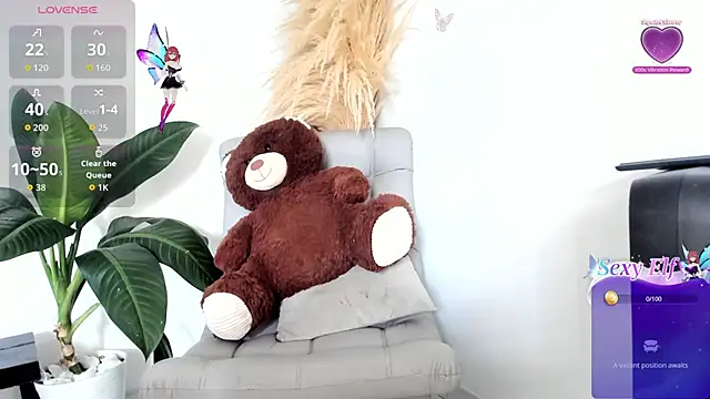 DakotaStills  online show from 04/15/26, 01:29