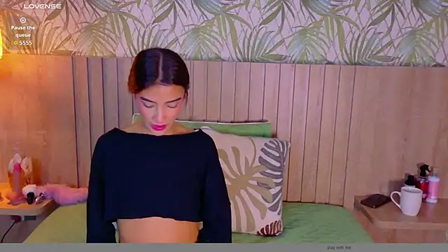 Charlott  18 online show from 05/25/26, 12:55