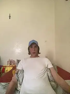 Snapshot of Ashwak_trans chatting on 04/06/26, 10:49 Ashwak trans online show from 04/06/26, 10:49