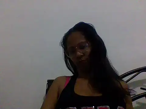 Karen La Flaca online show from 04/26/26, 01:25