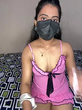 Snapshot of Riya_leone chatting on 06/23/26, 08:07 Riya leone online show from 06/23/26, 08:07