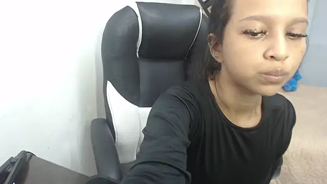naty 18 online show from 05/09/26, 07:13