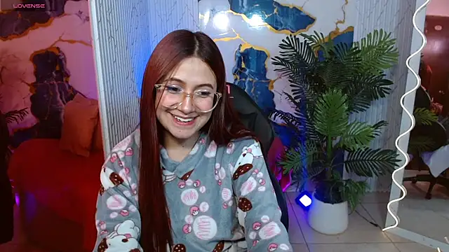 Snapshot of Tiiana_tay chatting on 05/03/26, 03:12 Tiiana tay online show from 05/03/26, 03:12
