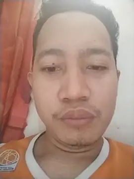 Snapshot of polly08 chatting on 04/05/26, 02:31 polly08 online show from 04/05/26, 02:31