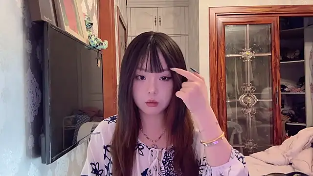 thelittlexx online show from 04/20/26, 07:44