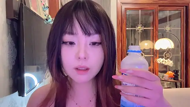 thelittlexx online show from 05/06/26, 07:57