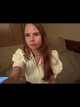 Snapshot of MaryMathews chatting on 03/28/26, 07:57 MaryMathews online show from 03/28/26, 07:57