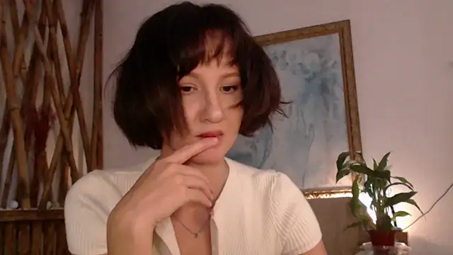 Snapshot of wanderwhitch chatting on 06/08/26, 03:01 wanderwhitch online show from 06/08/26, 03:01