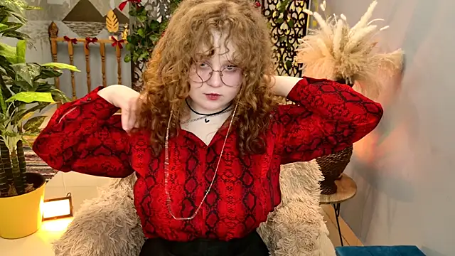 SaraSweetness online show from 03/31/26, 08:59