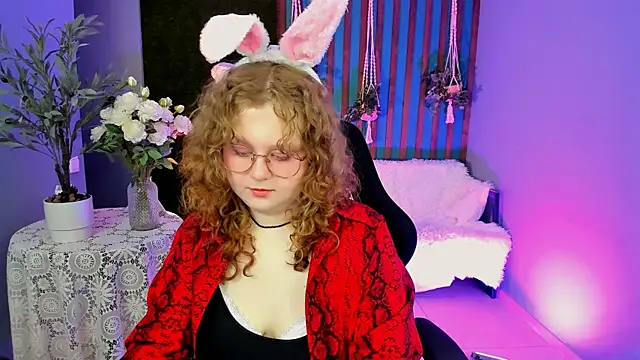 SaraSweetness online show from 04/07/26, 09:21