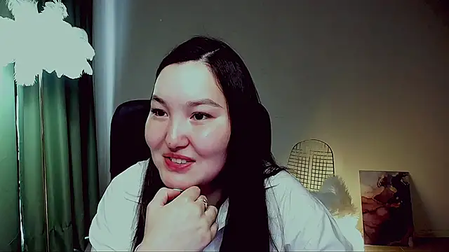 Snapshot of CamilaMartiez chatting on 05/16/26, 01:10 CamilaMartiez online show from 05/16/26, 01:10