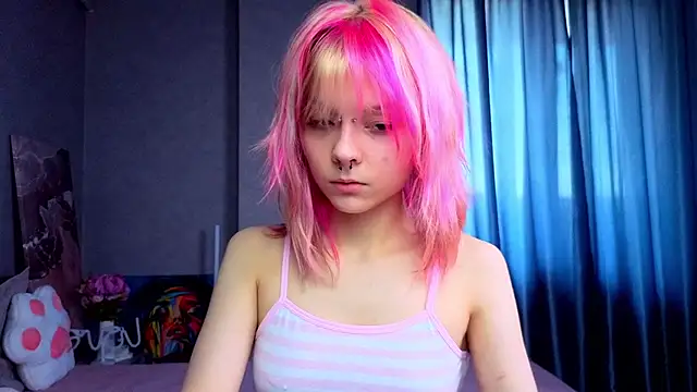 Snapshot of PerryKitty chatting on 07/11/26, 03:37 PerryKitty online show from 07/11/26, 03:37