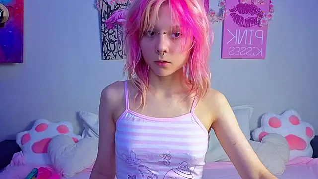 Snapshot of PerryKitty chatting on 07/24/26, 02:48 PerryKitty online show from 07/24/26, 02:48